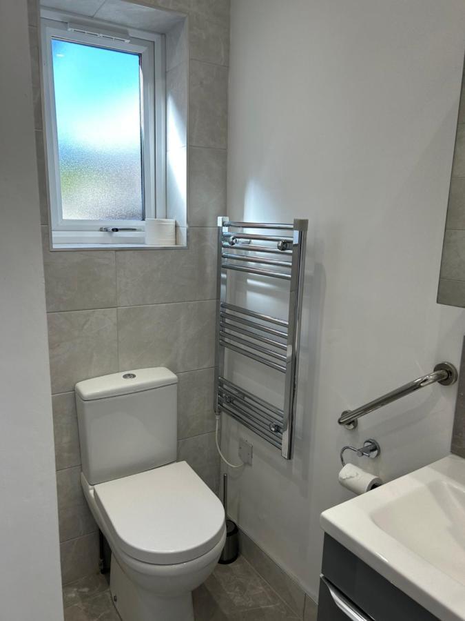 Studio 33 Chichester Bagian luar foto